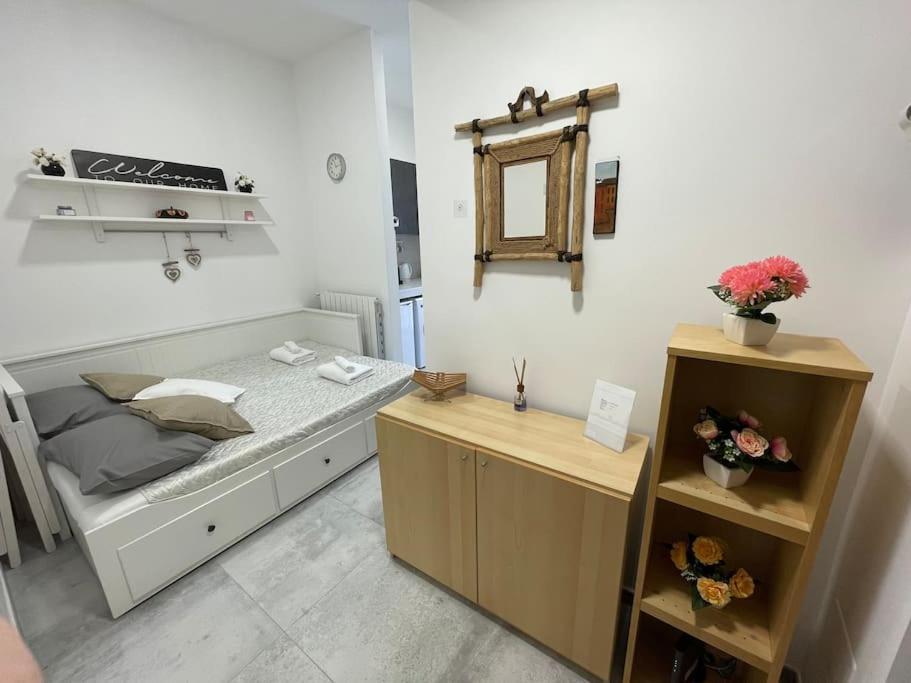 Apartmán Tiny House - 15 Minutes To Duomo Milán Exteriér fotografie